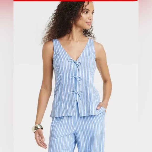 A New Day™ Linen V-Neck Blouse
Cute Adjustable Ties - Picture 2 of 10